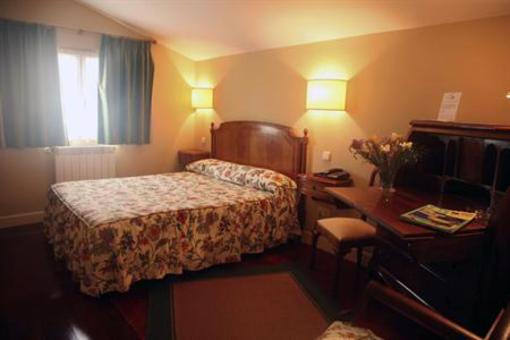 фото отеля Hotel Roca Mollarri