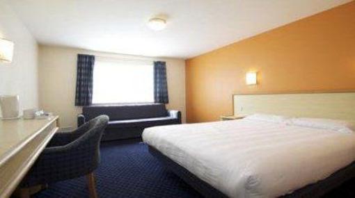 фото отеля Travelodge Rugby Dunchurch