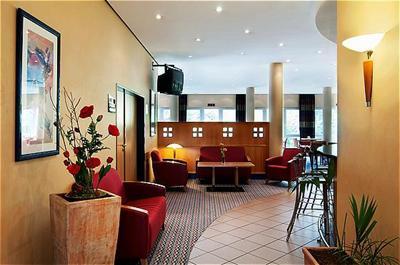 фото отеля Express by Holiday Inn Cologne Troisdorf