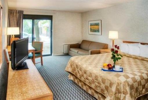 фото отеля Comfort Inn Thetford Mines