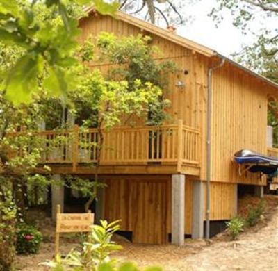 фото отеля La Cabane au Bord du Lac