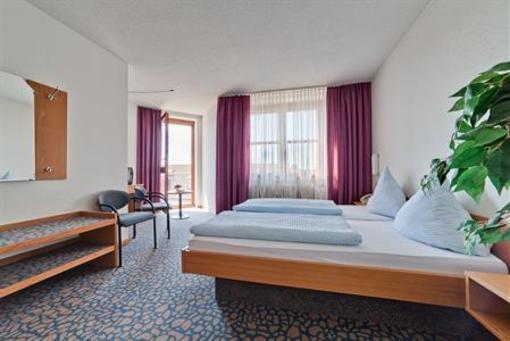 фото отеля Hotel Wintergarten