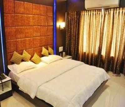 фото отеля Hotel Stay Inn Surat