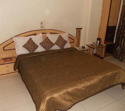 фото отеля Hotel Stay Inn Surat