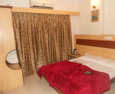 фото отеля Hotel Stay Inn Surat