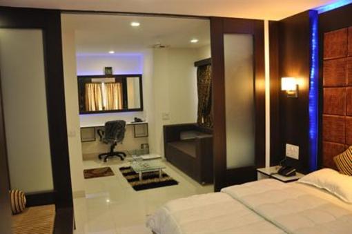 фото отеля Hotel Stay Inn Surat