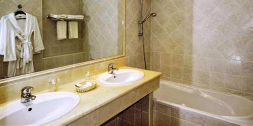 фото отеля Hotel Claude Darroze