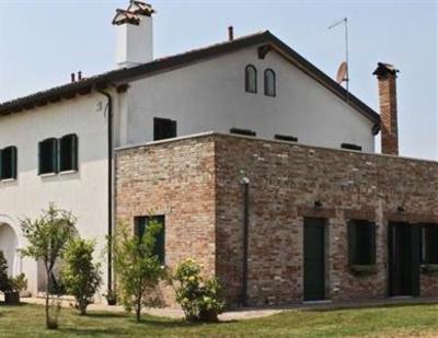 фото отеля Agriturismo La Rondine Mogliano Veneto
