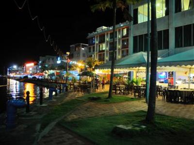 фото отеля Swiss Inn Waterfront Sandakan