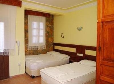 фото отеля Eris Hotel