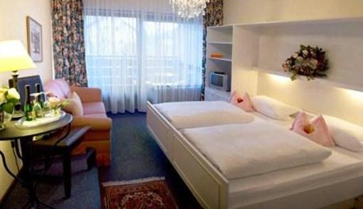 фото отеля Bellevue Hotel Bad Fussing