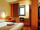 фото отеля Ibis Saint Quentin