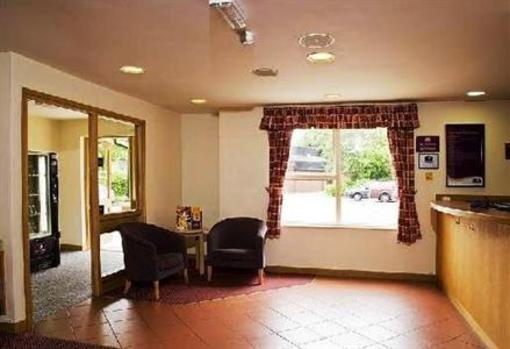 фото отеля Premier Inn North Watford