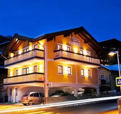 фото отеля Schlosserhaus Appartements
