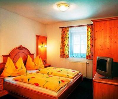 фото отеля Schlosserhaus Appartements