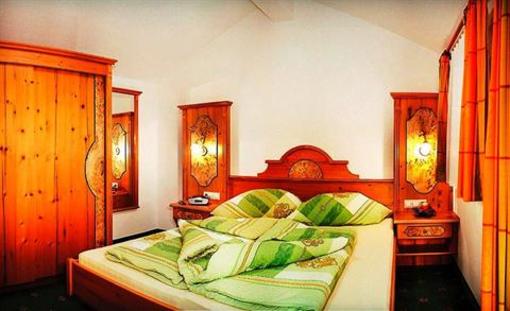 фото отеля Schlosserhaus Appartements