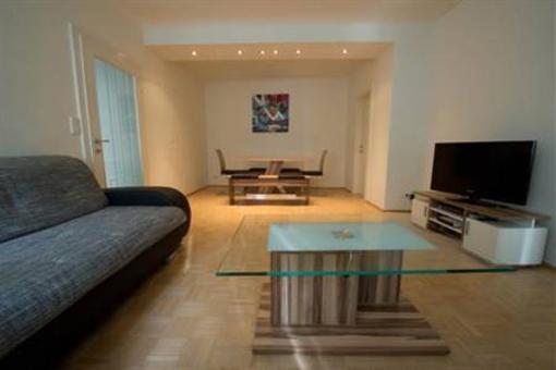 фото отеля Debo Apartments Marc-Aurel-Strasse
