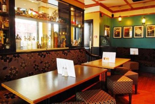 фото отеля Galway Arms Inn