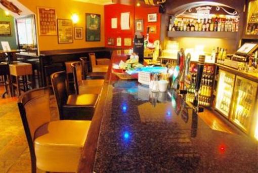 фото отеля Galway Arms Inn
