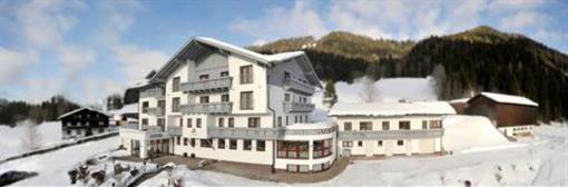 фото отеля Hotel Sonnschupfer Schladming