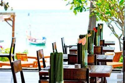 фото отеля Iyara Beach Hotel & Plaza