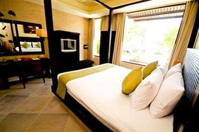 фото отеля Iyara Beach Hotel & Plaza