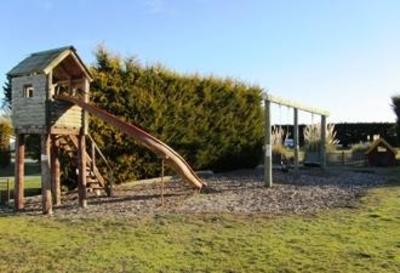 фото отеля Waitaki Waters Holiday Park