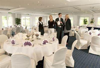 фото отеля Ramada Hotel Frankfurt Airport West