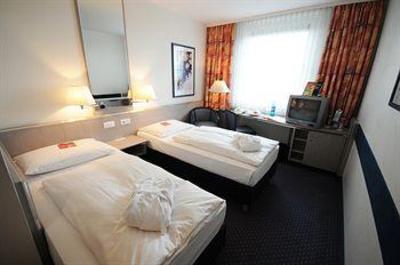 фото отеля Ramada Hotel Frankfurt Airport West
