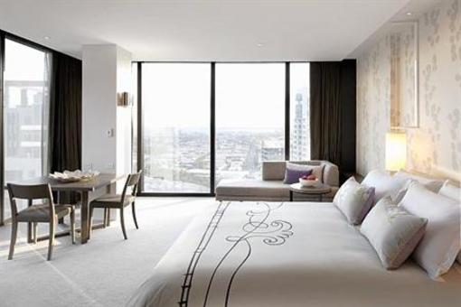 фото отеля Crown Metropol