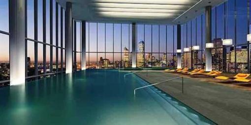 фото отеля Crown Metropol