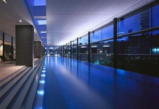 фото отеля Crown Metropol