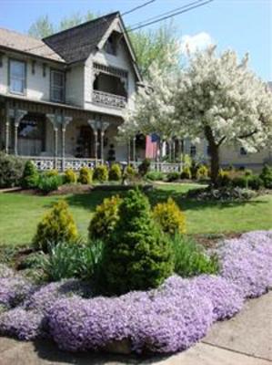 фото отеля Rocking Horse Inn Ravenna (Ohio)