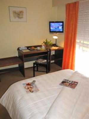фото отеля Le Logis Des Pinsons Hotel Soultzmatt