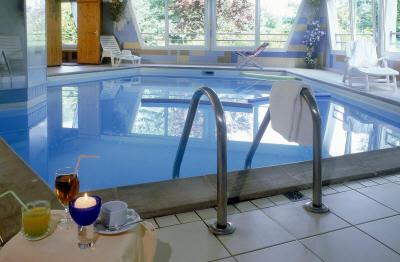 фото отеля Le Logis Des Pinsons Hotel Soultzmatt