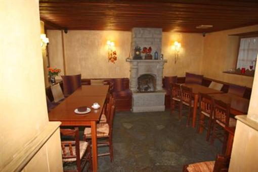фото отеля Astraka Guesthouse II