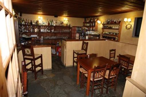 фото отеля Astraka Guesthouse II