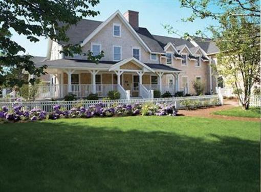 фото отеля White Elephant Village Residences & Inn