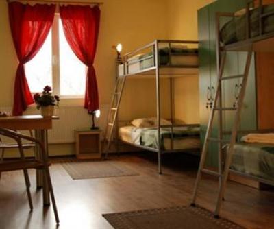 фото отеля Hostel & Camping Iza