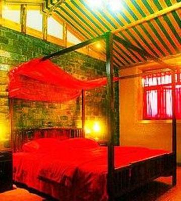 фото отеля Fenghuang Waiting-For-You Inn View