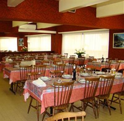 фото отеля Hotel Saint Sebastien Lourdes