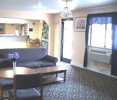 фото отеля Country Hearth Inn and Suites Rocky Mount