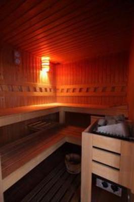 фото отеля Platan Hotel Sarvar