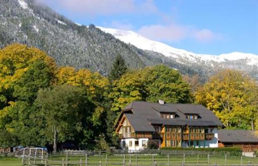 фото отеля Haus Helga Pension u Apartments Mauterndorf