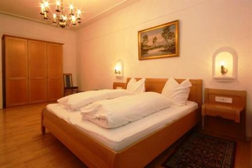 фото отеля Appartements Stocker - Zur Schmiede