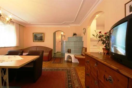 фото отеля Appartements Stocker - Zur Schmiede