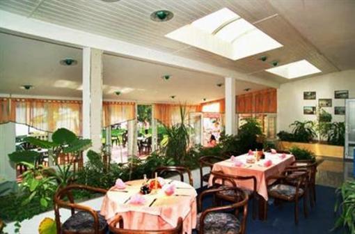фото отеля Hotel Riviera Karlovy Vary