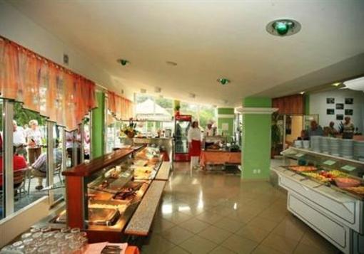 фото отеля Hotel Riviera Karlovy Vary