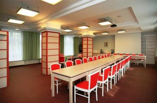 фото отеля Hotel Riviera Karlovy Vary