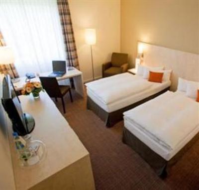 фото отеля Park Inn by Radisson Duesseldorf Sud
